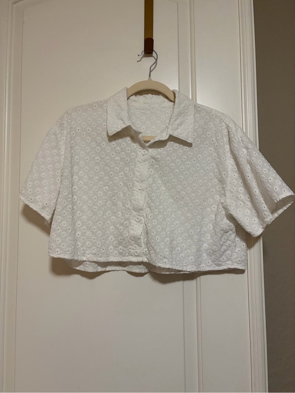 ☮️🍦☀️Vintage Boho Embroidered Cropped Peasant Button Down Blouse ☀️🍦☮️